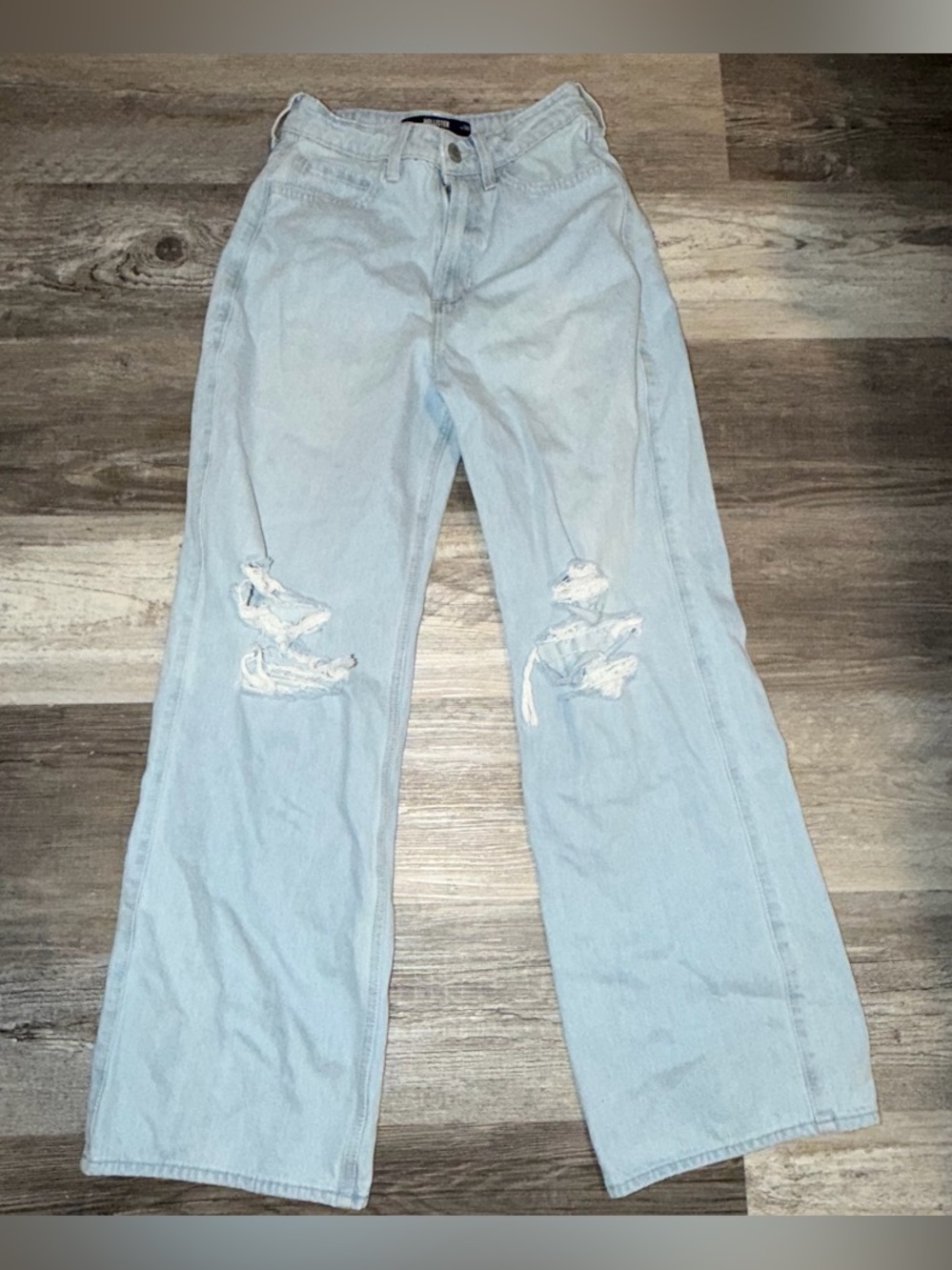 Hollister size 2 ultra high baggy jeans